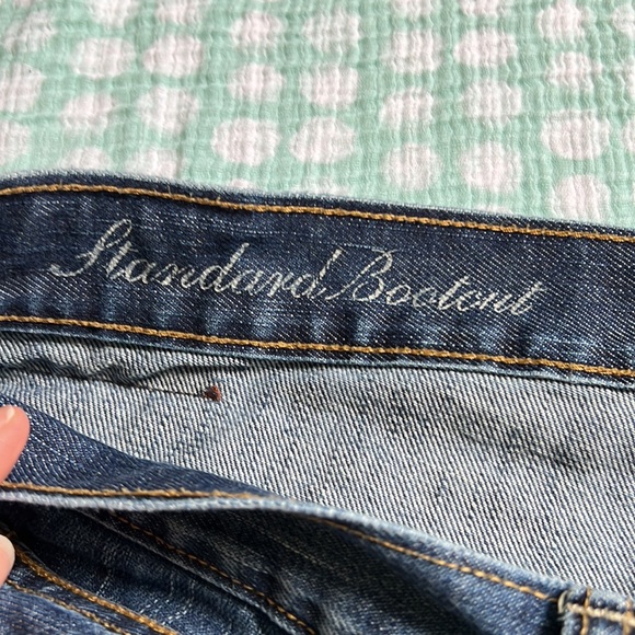 Men’s Tommy Bahama standard bootcut jeans - Picture 5 of 7